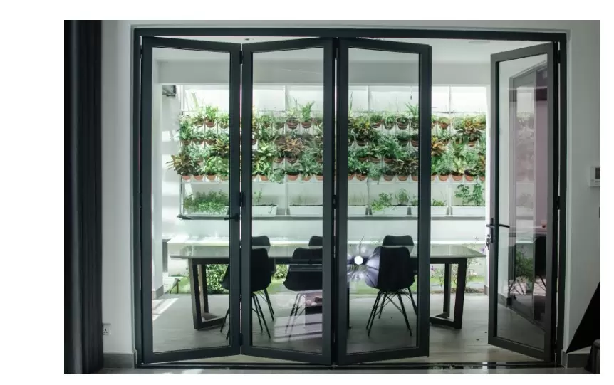 Mẫu cửa nhôm xingfa 4 cánh